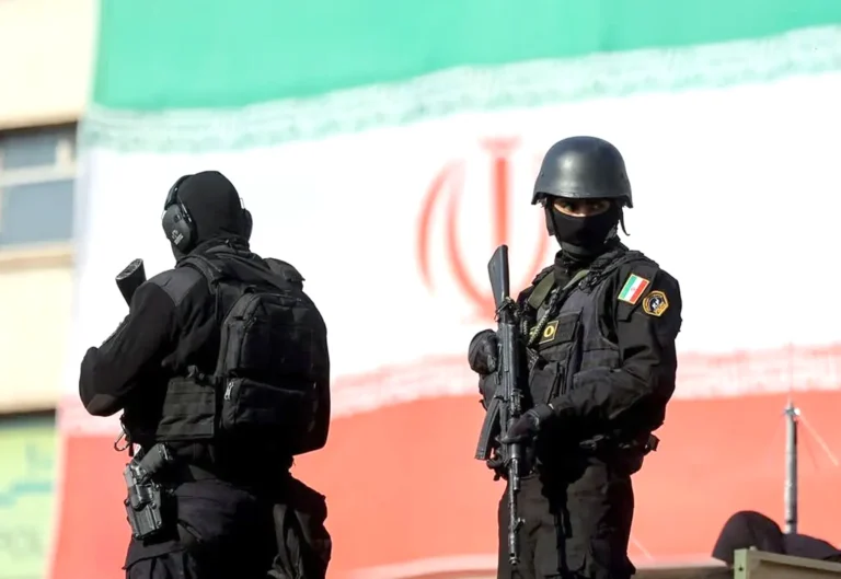 اعتقال 10 أجانب في إيران بتهم التجسس والتحقيقات مستمرة