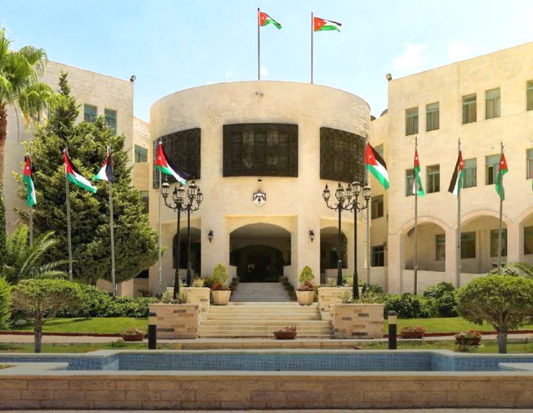 الأردن يدين الاعتداء الإيراني على الإمارات ويؤكد تضامنه الكامل