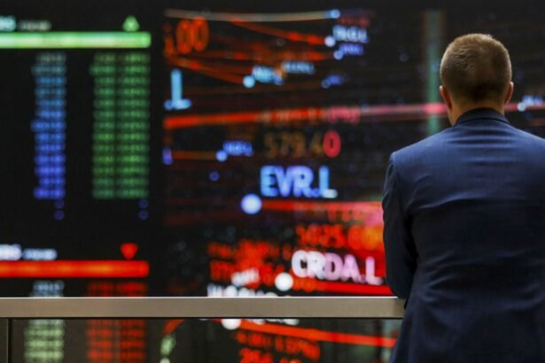 The five-day truce boosts US markets: Dow Jones surges to historic high while oil prices plummet