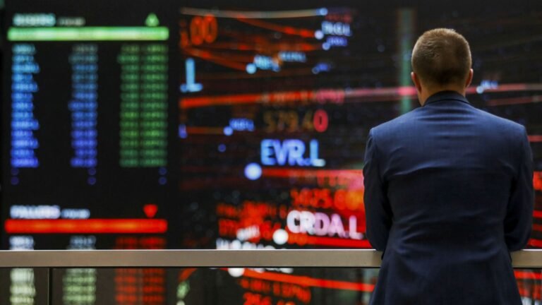 The five-day truce boosts US markets: Dow Jones surges to historic high while oil prices plummet