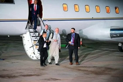 الإمارات تستضيف عملية الإفراج عن مواطن أمريكي من أفغانستان