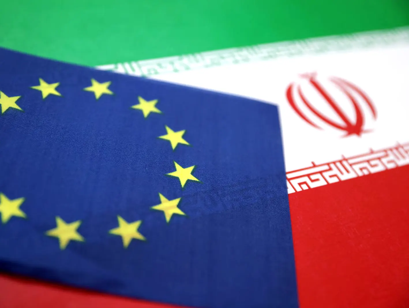 The European Union threatens Tehran with severe sanctions