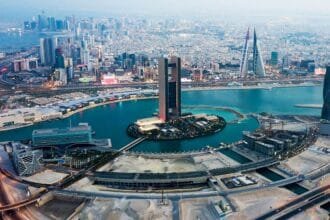 البحرين تدين الهجمات الإيرانية وتحذر من تصعيد خطير يهدد استقرار المنطقة