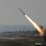 الجليل تحت الصواريخ.. وتصعيد إقليمي مع رفع إيران شعار "العين بالعين"