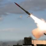 طهران تصعّد في الخليج.. الحرس الثوري يستهدف سفينتين وقاعدة أمريكية