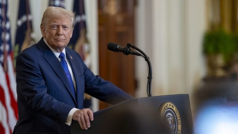 ترامب للدول المتضررة من أزمة الوقود: "تعلموا الدفاع عن أنفسكم واذهبوا لتحصيل نفطكم بأنفسكم"