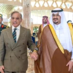 الرياض: رئيس وزراء باكستان يصل السعودية لبحث التصعيد الإقليمي