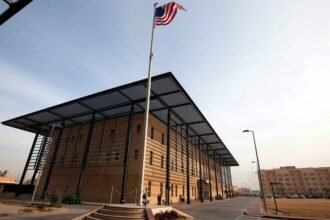 السفارة الأمريكية في بغداد تحذر: هجمات ميليشيات موالية لإيران تستهدف الأمريكيين في عموم العراق