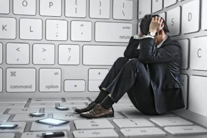 إيران تدخل الأسبوع الرابع من "العزلة الرقمية": 528 ساعة من انقطاع الإنترنت الشامل