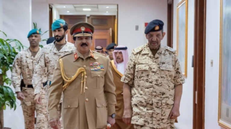 قوة دفاع البحرين: اعتراض وتدمير 112 صاروخا و186 مسيرة إيرانية استهدفت المملكة