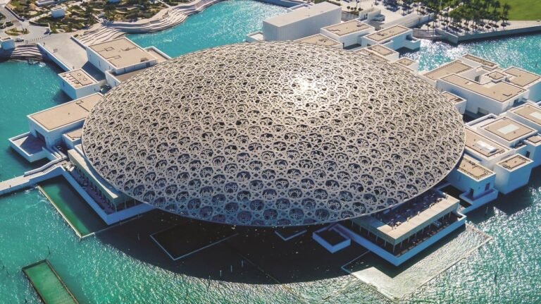 في أبريل.. اللوفر أبوظبي يقدم مجموعة من البرامج التفاعلية