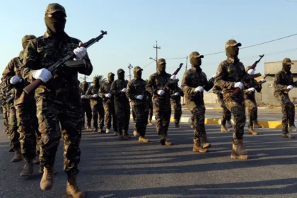 مقتل قائد فصيل مسلح موالي لإيران في غارة جوية جنوب بغداد