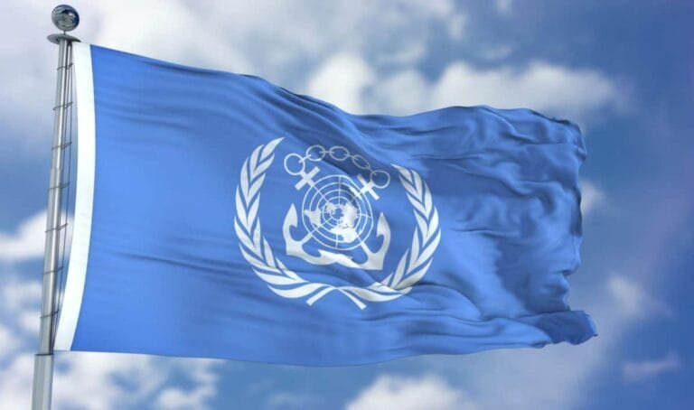 ممر بحري آمن لإنقاذ آلاف البحارة العالقين في الخليج