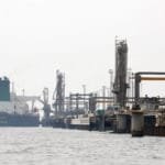 Iranian oil finally sets sail... Washington grants temporary authorization for delivery and sale