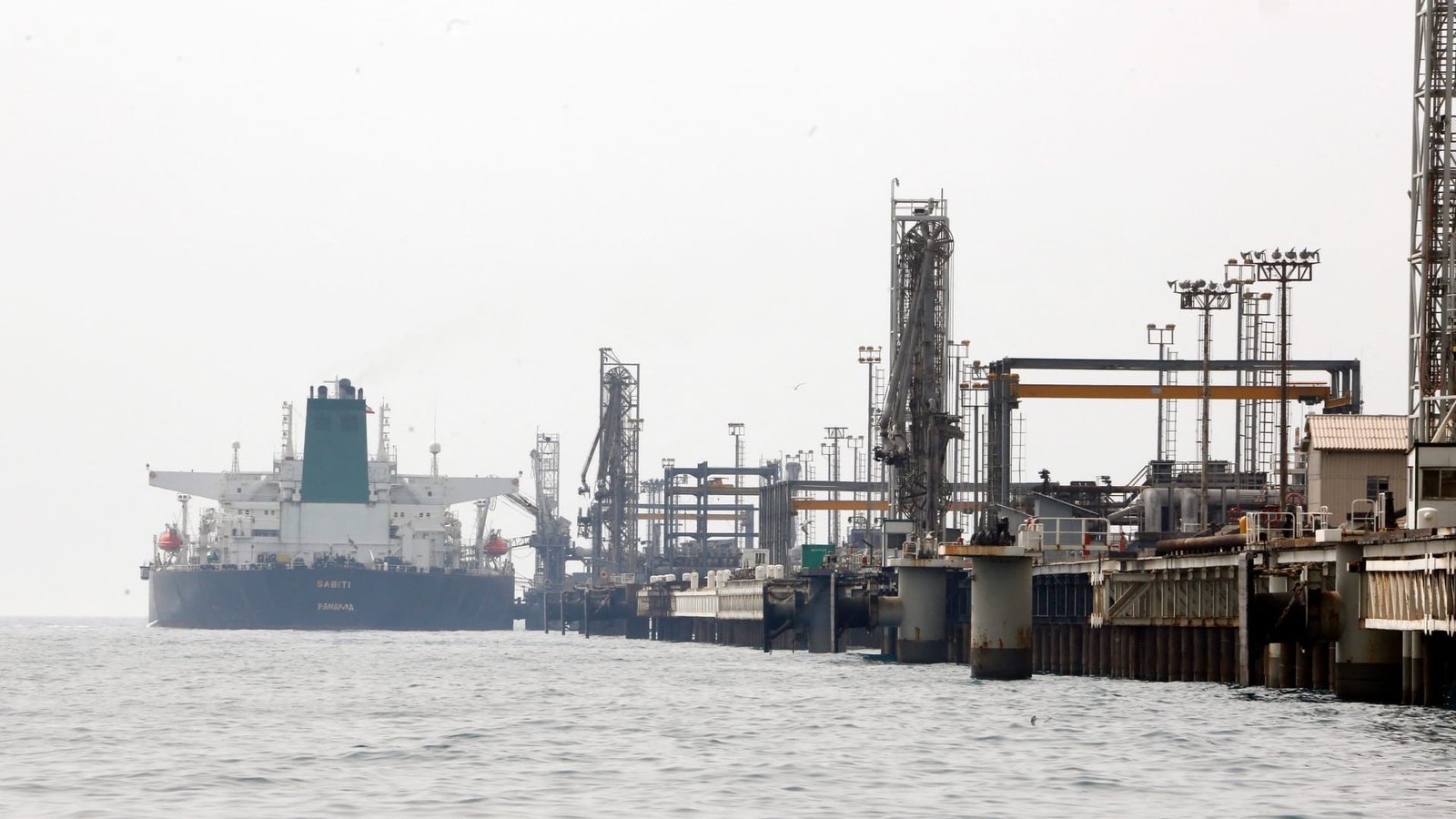 Oil: A temporary step to ease economic tensions