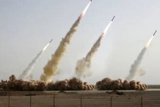 الموجة الـ 34 من "الوعد الصادق 4".. الحرس الثوري يعلن ضرب أهداف جديدة واعتقال 30 جاسوسًا