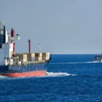 الولايات المتحدة تفكر في مرافقة السفن بمضيق هرمز ضمن تحالف دولي