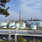 اليابان تفتح صمام الطوارئ.. السحب من الاحتياطي النفطي يفضح قلق الطاقة