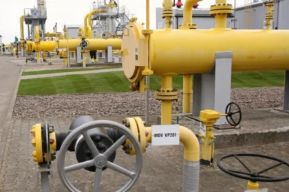 تأمين غاز قطر للأسواق العالمية.. أبرز ملفات اجتماع واشنطن بين "آل ثاني" وفانس