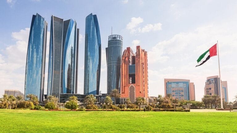 بنمو 14.7%.. 6 تريليونات درهم تجارة الإمارات مع العالم