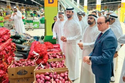 أكدت استقرار الإمدادات الغذائية.. “الاقتصاد والسياحة” تؤكد وفرة السلع وتراجع الأسعار