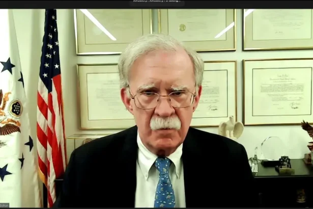 Bolton criticizes Trump's military strategy toward Iran: "Sporadic" strikes lacking planning