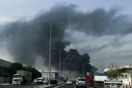 A sudden fire in Qatar's industrial area… Quick control protects lives and facilities