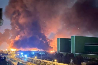 Thick smoke near Bahrain airport... Reports reveal a mysterious incident that is raising concerns