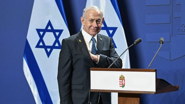 Netanyahu: "The fall of the Iranian regime is approaching and the people will soon regain their freedom."