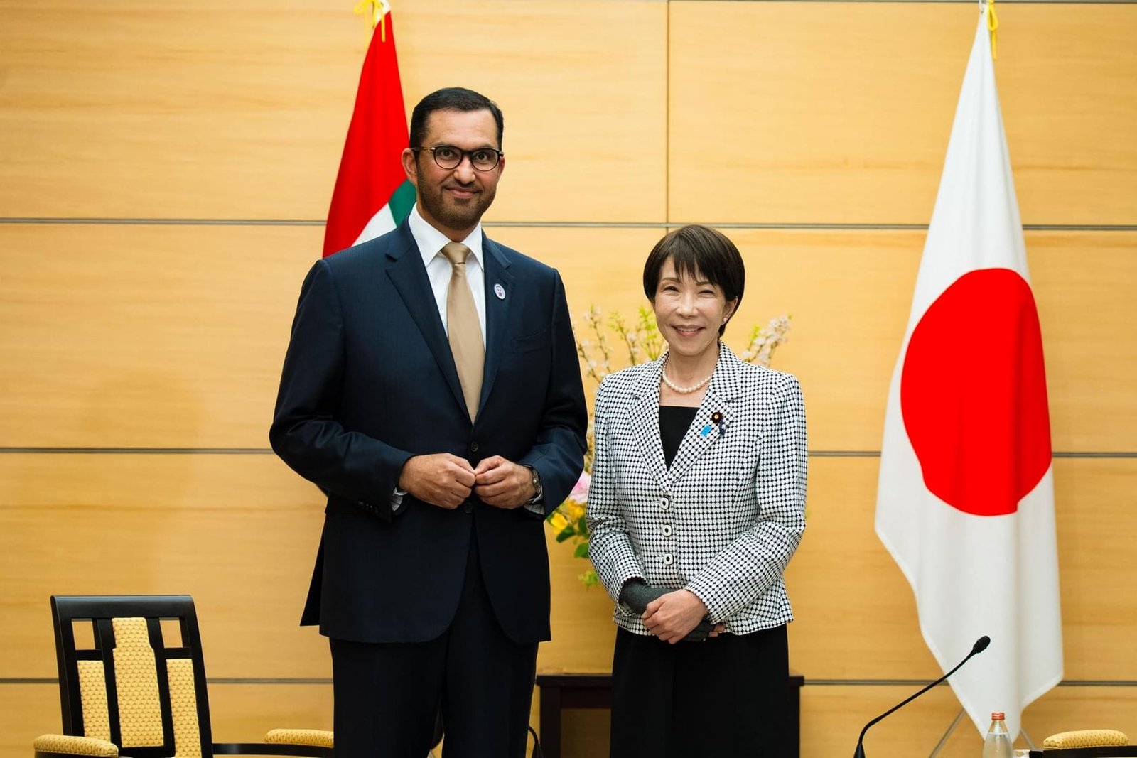 Related to cooperative relationships.. Written letter from the President of the UAE to the Prime Minister of Japan