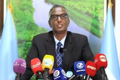 المعارضة الصومالية: الرئيس يجر البلاد إلى "إراقة الدماء"