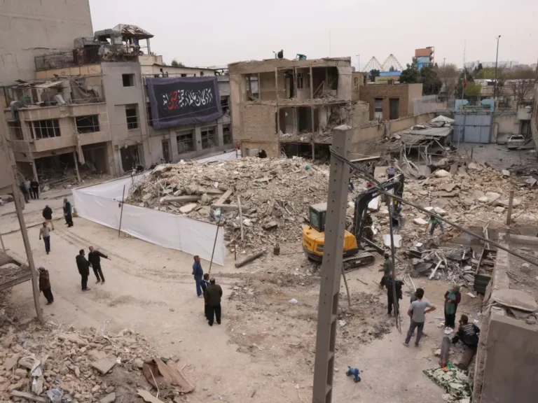 سلسلة انفجارات تضرب طهران وتصعيد إسرائيلى على البنى التحتية الإيرانية