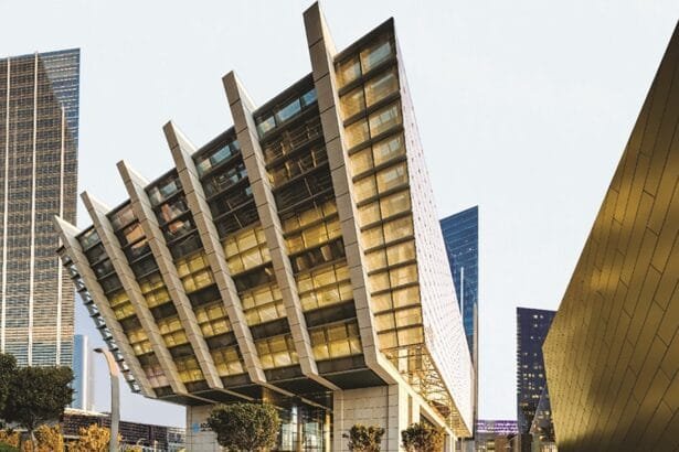 Standard & Poor's: Financial and economic resilience strengthens Abu Dhabi's resilience in the face of risk