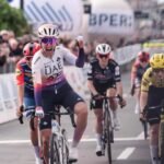 إيطاليا.. "الإمارات لدراجات السيدات" يتصدر سباق "جيرو ديلابينينو"