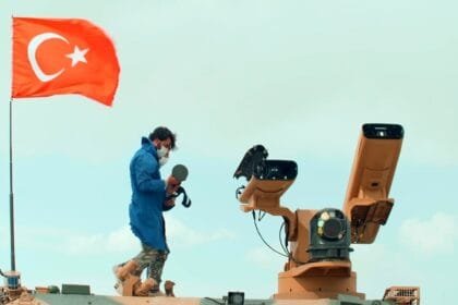 An Iranian missile penetrates Turkish airspace... and Ankara announces it was shot down