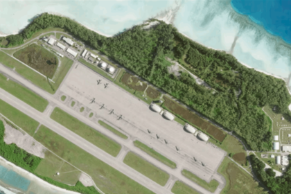 A failed Iranian attempt: Two missiles miss a US-British base