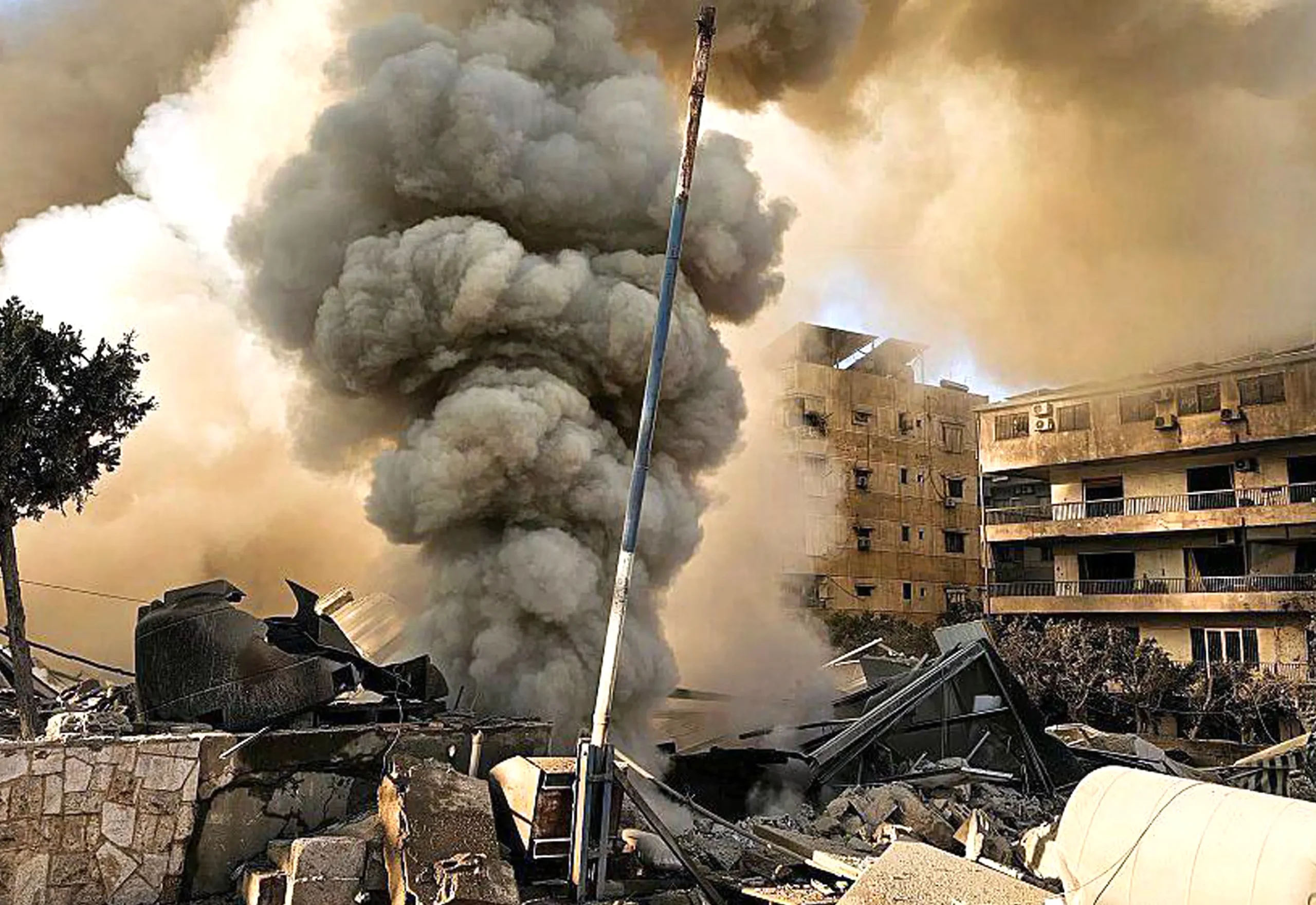 Tehran under fire: National Security Complex and Army Academy bombed by “dozens of fighter jets”