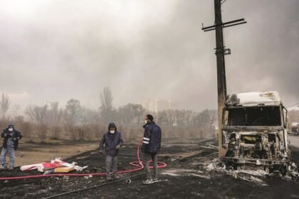 Intense Israeli airstrikes rock Tehran and western Iran: targeting command centers and military installations