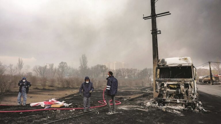 غارات إسرائيلية مكثفة تهز طهران وغرب إيران: استهداف مراكز قيادة ومنشآت عسكرية