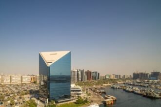 في لقاء موسع مع قادة 100 شركة.. غرف دبي والجمارك و"دي بي ورلد" يبحثون تعزيز كفاءة سلاسل الإمداد