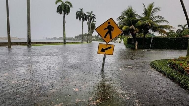 فيضانات عارمة تجتاح داغستان: إجلاء المئات وإعلان حالة الطوارئ في "محج قلعة"