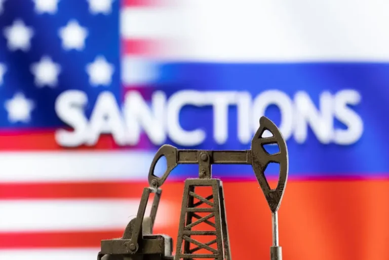 In a surprise move.. Washington allows the resumption of Russian oil flows