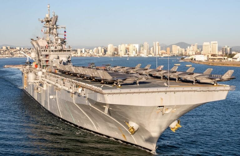 قوة استجابة سريعة أمريكية في طريقها للشرق الأوسط عبر سنغافورة