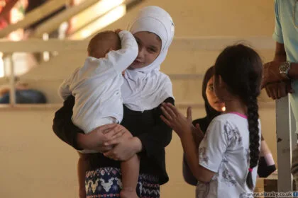 لبنان تفتح 400 منشأة تعليمية للنازحين لمواجهة أزمة المدارس المكتظة