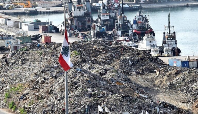 لبنان ينزف.. 394 قتيلاً خلال 6 أيام من التصعيد الإسرائيلي