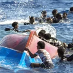 مأساة في المتوسط: مصرع 22 مهاجراً ونجاة 21 آخرين قبالة سواحل اليونان