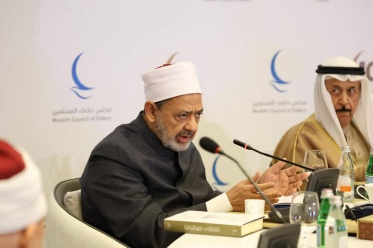 The Council of Muslim Scholars condemns a terrorist plot targeting Kuwait and affirms its full support for its security measures.