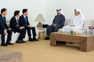 رئيس الإمارات يستقبل مبعوث الرئيس الكوري الجنوبي