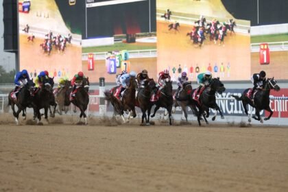 Mohammed bin Rashid attends the "Emirates Super Saturday" race at Meydan Racecourse