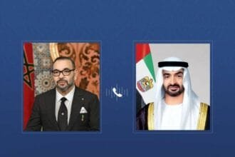 محمد بن زايد وملك المغرب يبحثان هاتفياً تطورات المنطقة